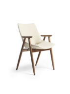 Rex82110_Shell-Wood-armchair_natural-walnut_full-upholstery_Rohi-Novum-angora-768x1024