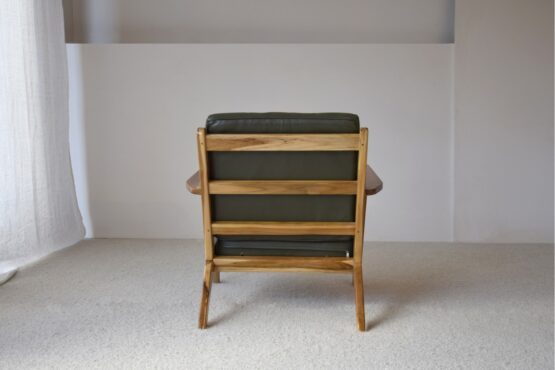 swan-armchair-olive-green (1)