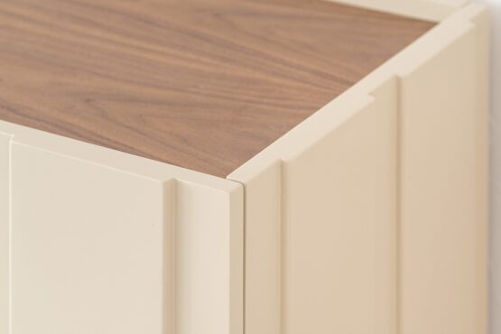 sideboard-obi-walnut-and-glossy-beige-lacquer (6)