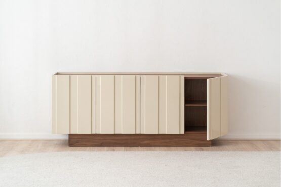 sideboard-obi-walnut-and-glossy-beige-lacquer (2)